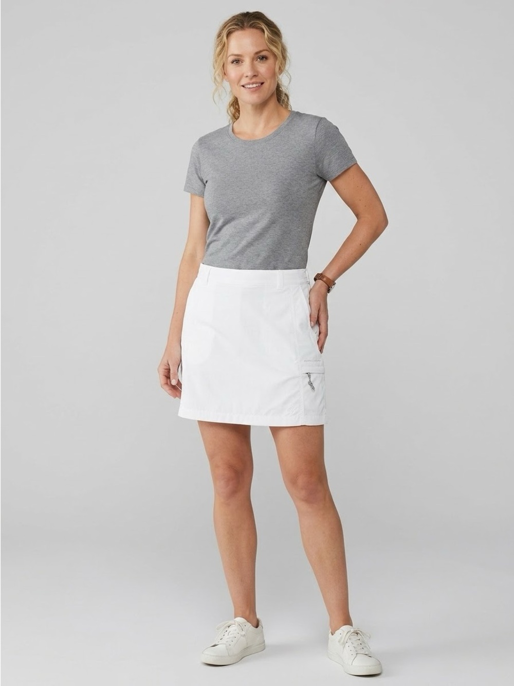 Columbia Omni-Shade White Cargo utility skort size L